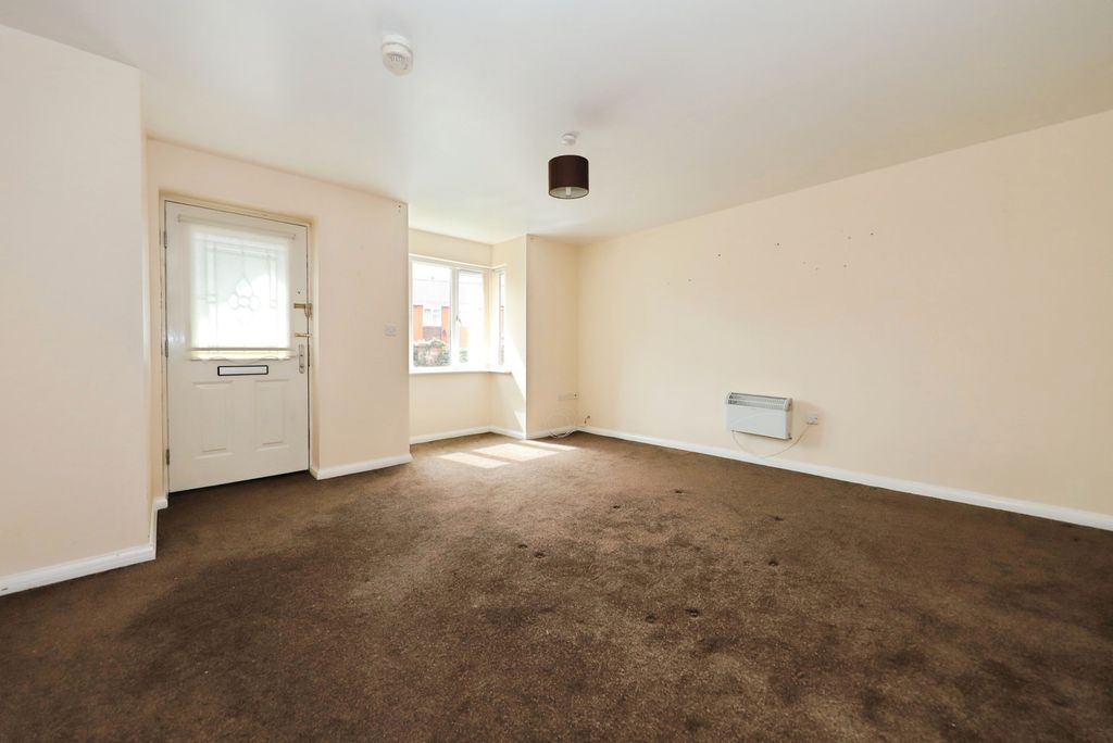Property photo 2 of 17 Photo