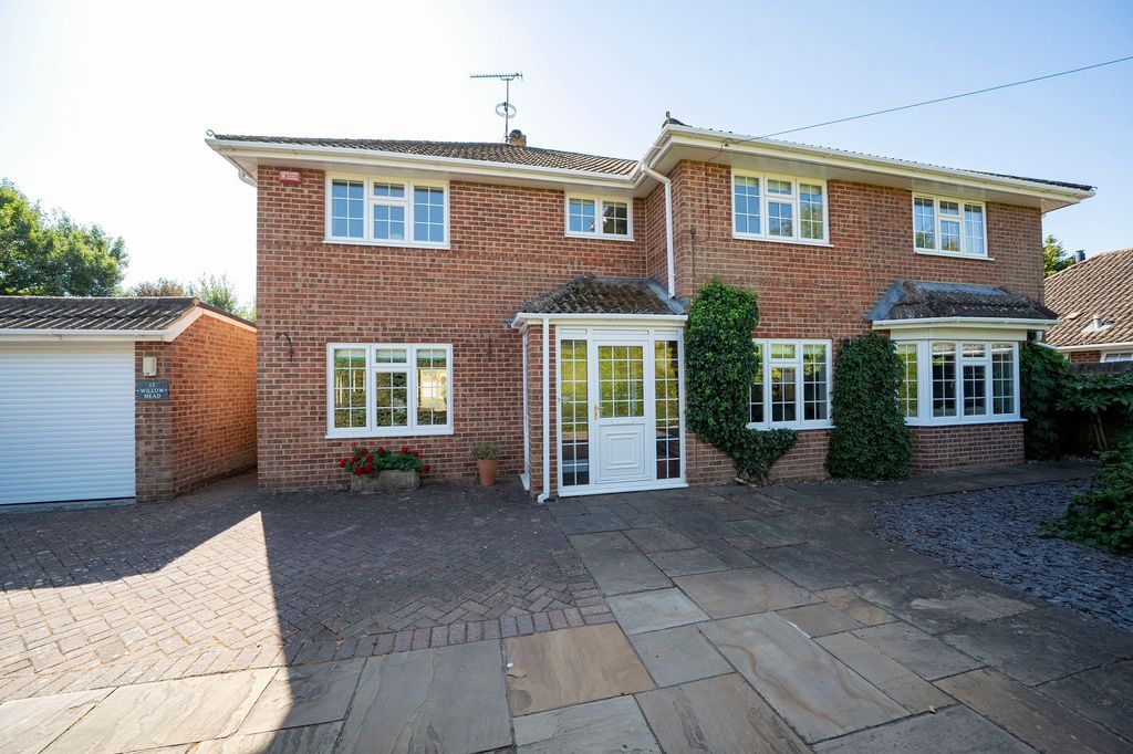 Property photo 1 of 44 Property Frontage