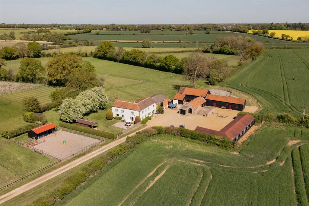 Property photo 1 of 30 Copelands Farm
