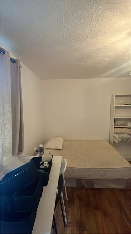 Property photo 1 of 4