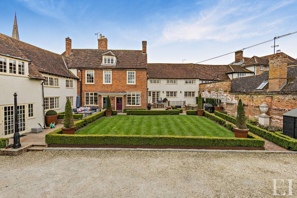 Property photo 2 of 39 4694671