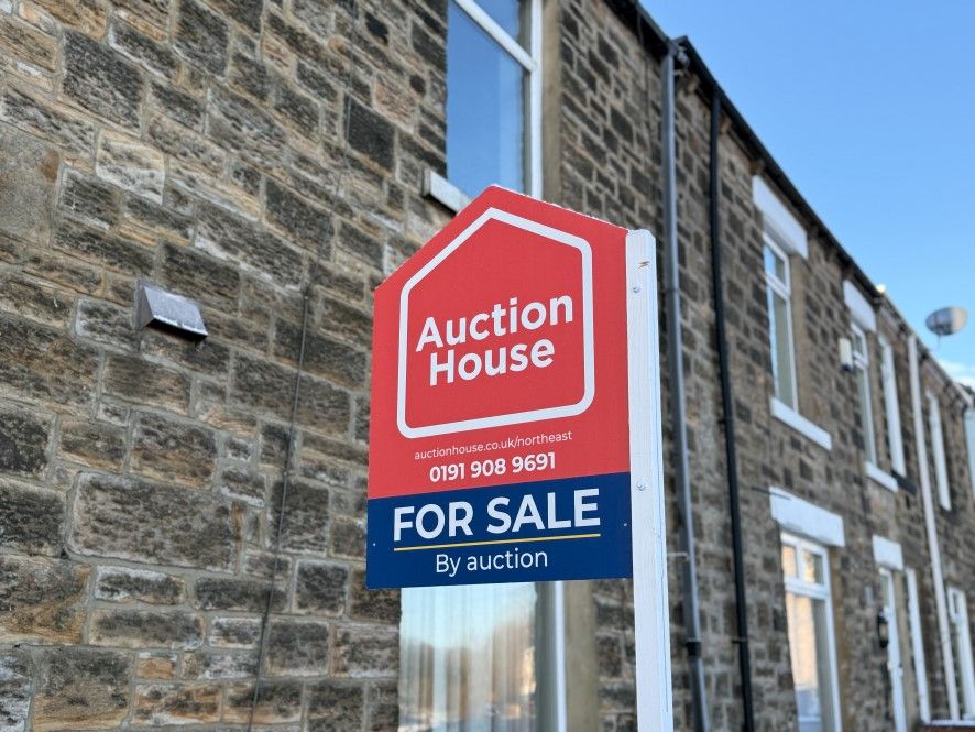 Property photo 2 of 22