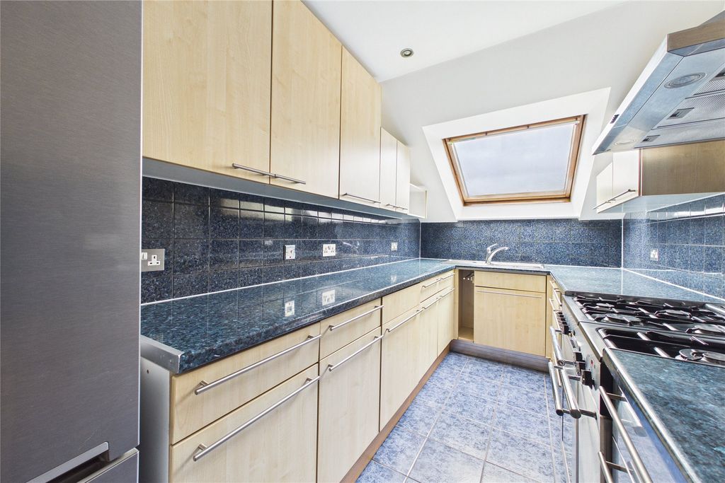 Property photo 1 of 11 Picture No. 06