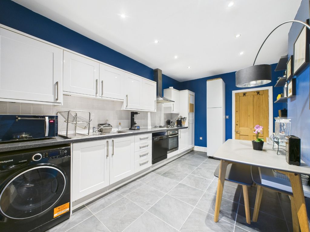 Property photo 3 of 10 4567824