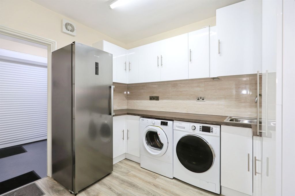 Additional image 14 of 4 bed detached house for saleWeston Drive, Bilston WV14