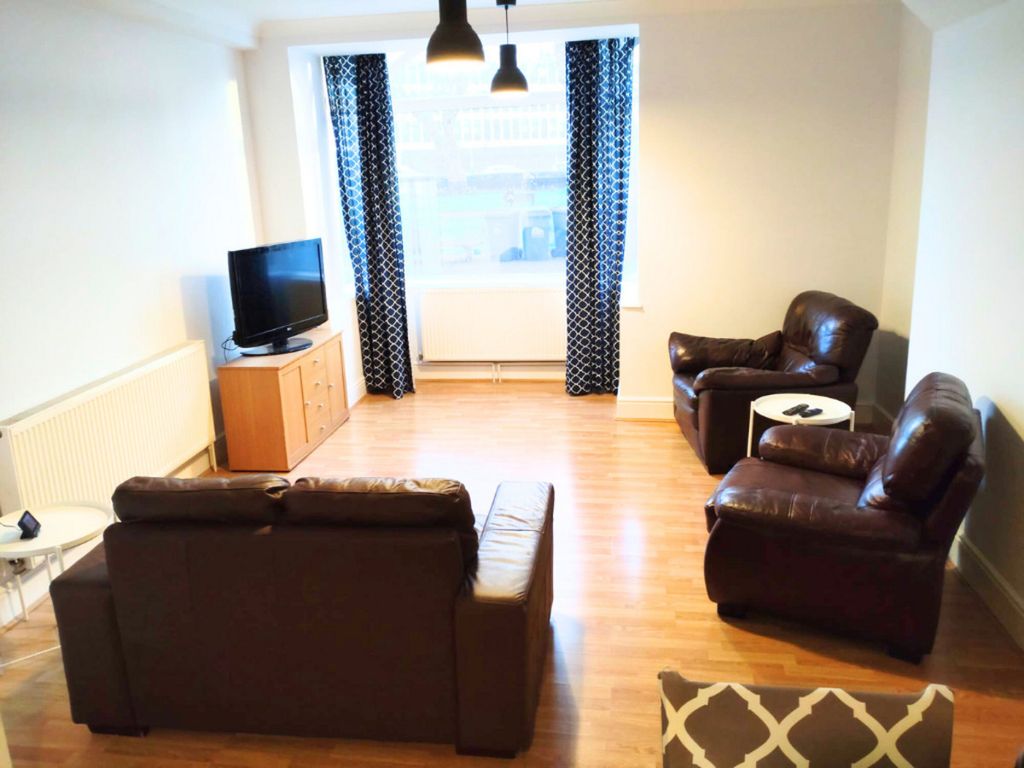 Property photo 3 of 6