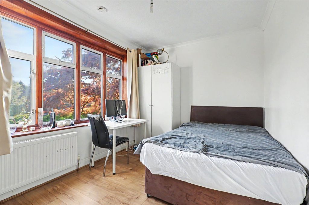 Additional image 14 of 4 bed detached house for saleClay Hill, Enfield EN2