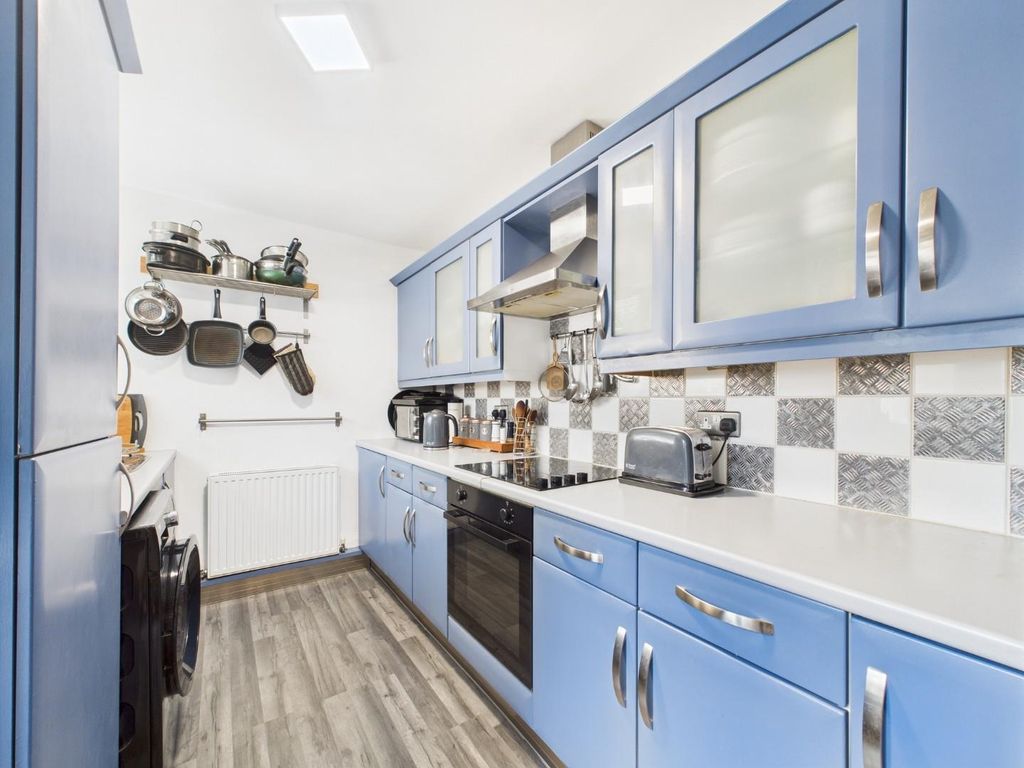 Property photo 2 of 13 Kitchen