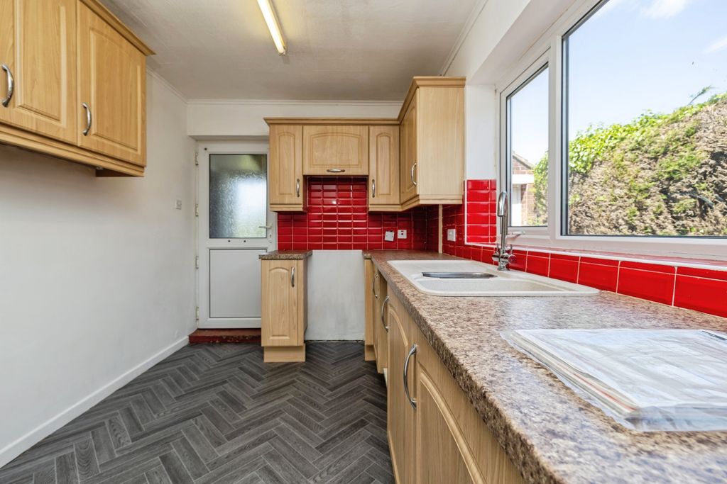 Property photo 3 of 15