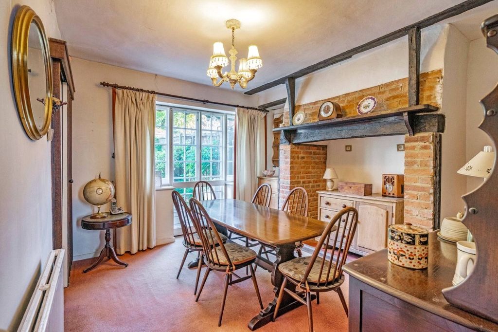 Property photo 3 of 17 Dining Room