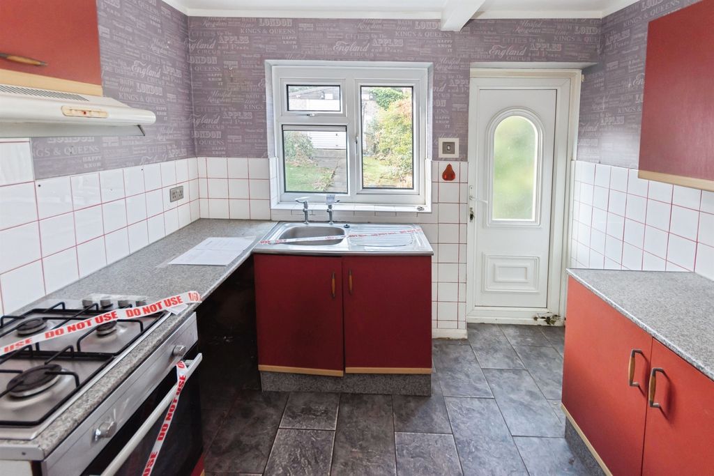 Property photo 2 of 26