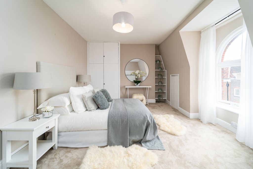 Property photo 2 of 16 Ndb07419-Edit