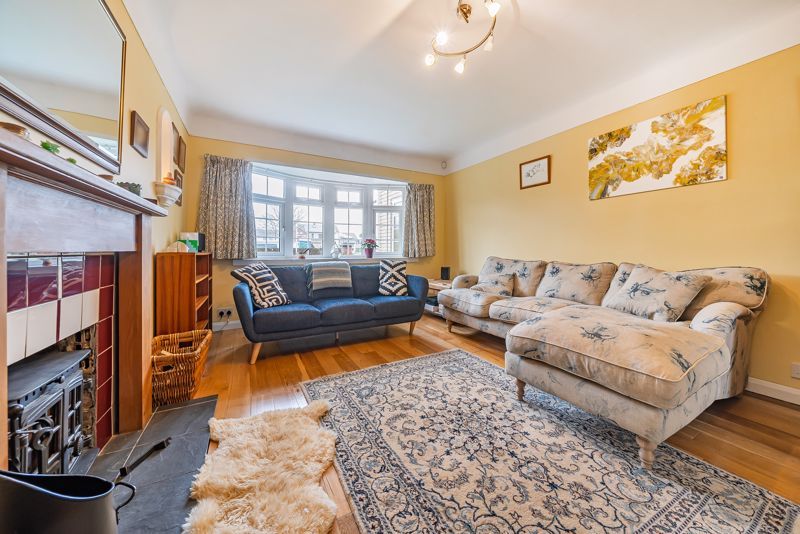 Property photo 2 of 22 Lounge