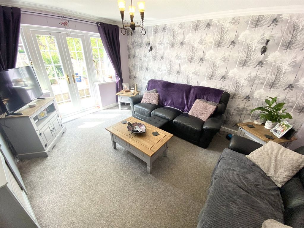 Property photo 3 of 15 Picture No. 08