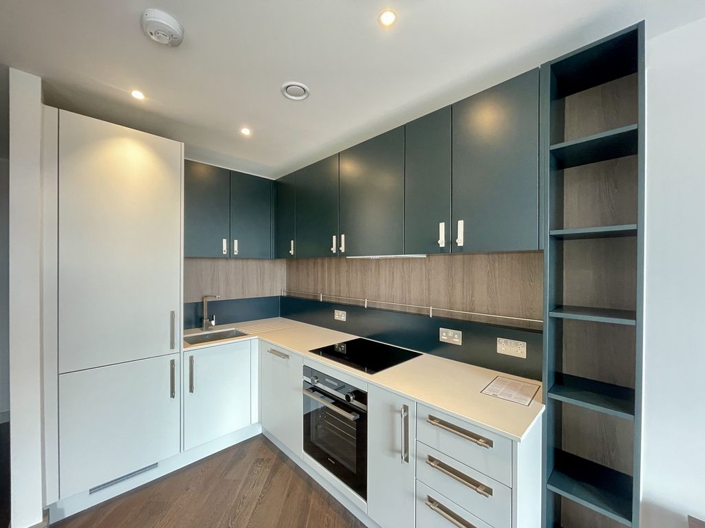 Property photo 2 of 24