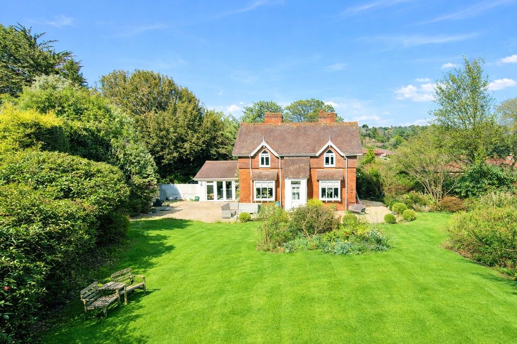 Property photo 1 of 23 Picture No. 34