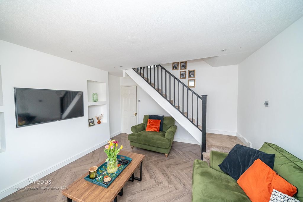 Property photo 2 of 24 Â© Webbs Estate Agents Â© (4 Of 83).Jpg