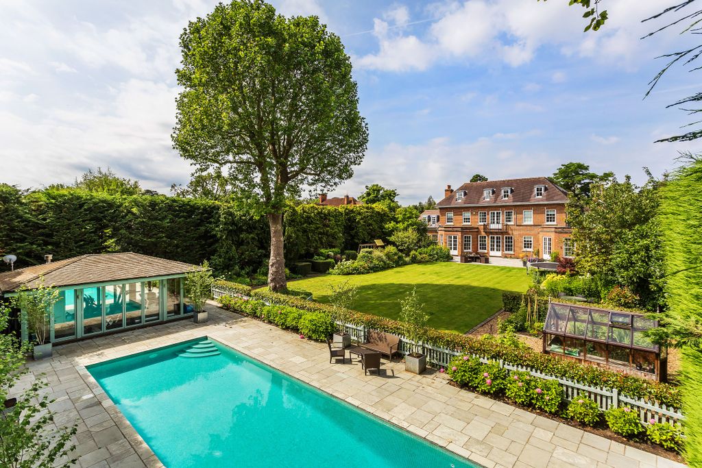 Additional image 20 of 7 bed property for saleNew Road, Esher, Surrey KT10
