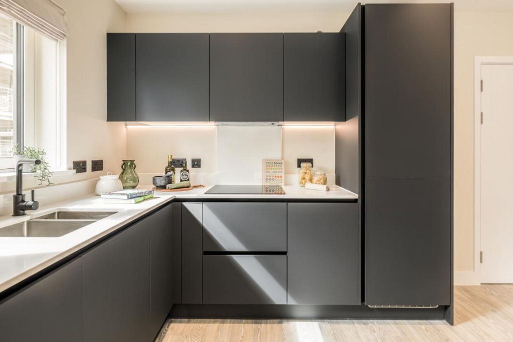 Property photo 2 of 12