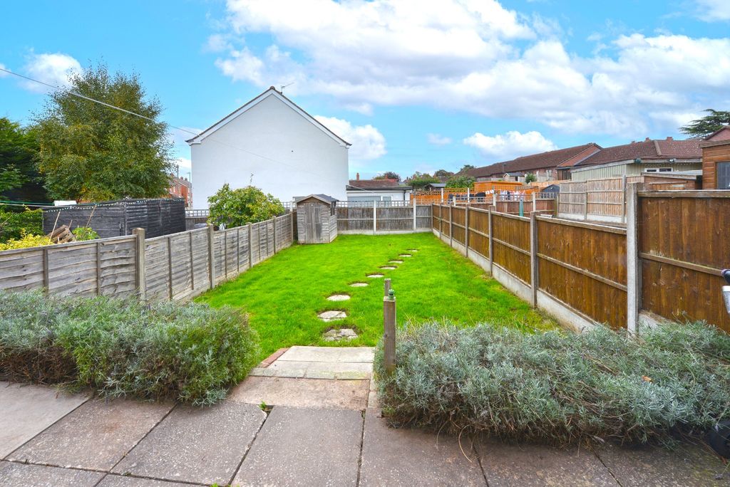 Property photo 2 of 11 4518334