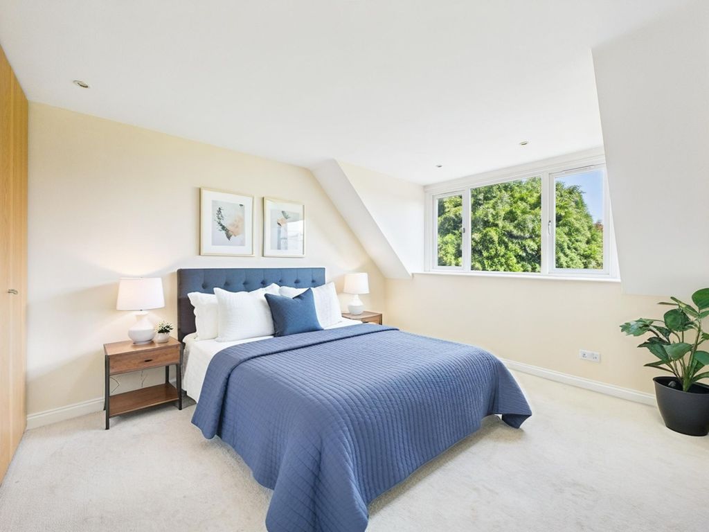 Property photo 3 of 26 Bedroom One (Virtually Furnished)