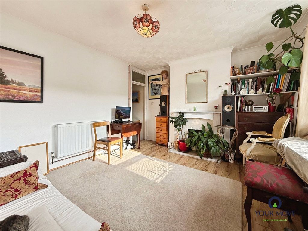 Property photo 2 of 10 Picture No. 02