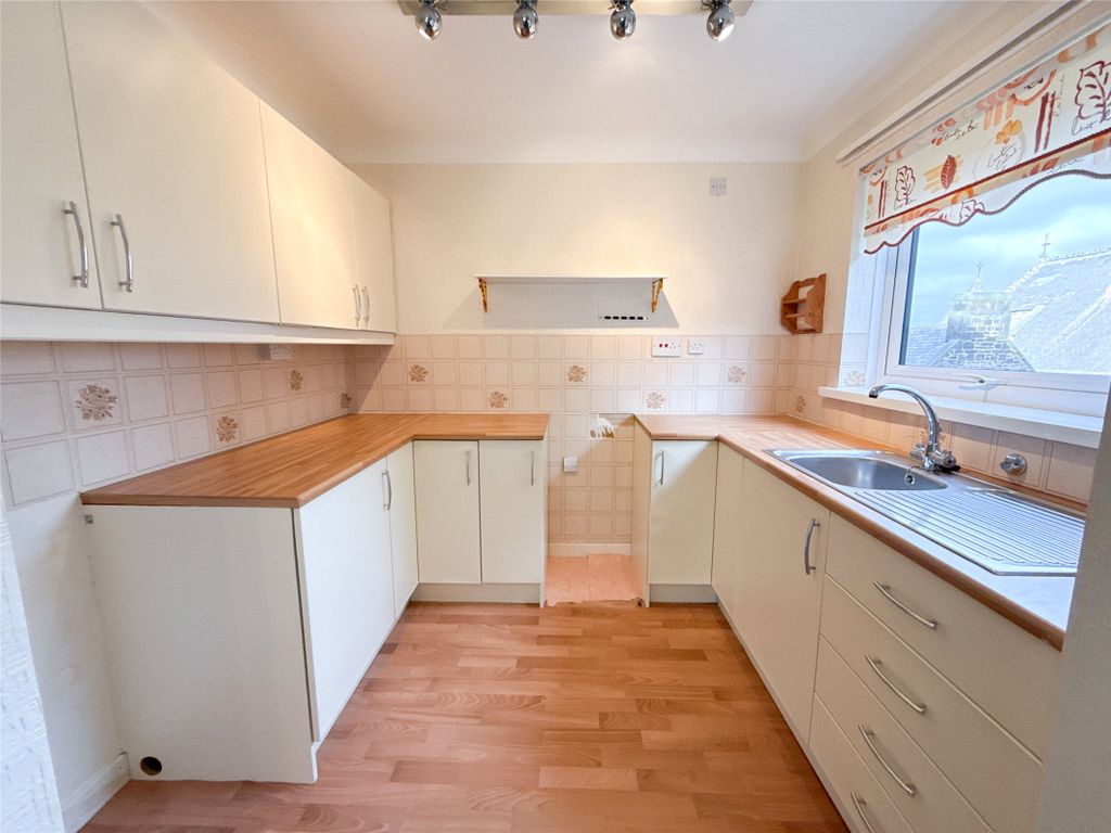 Property photo 2 of 24 Kitchen