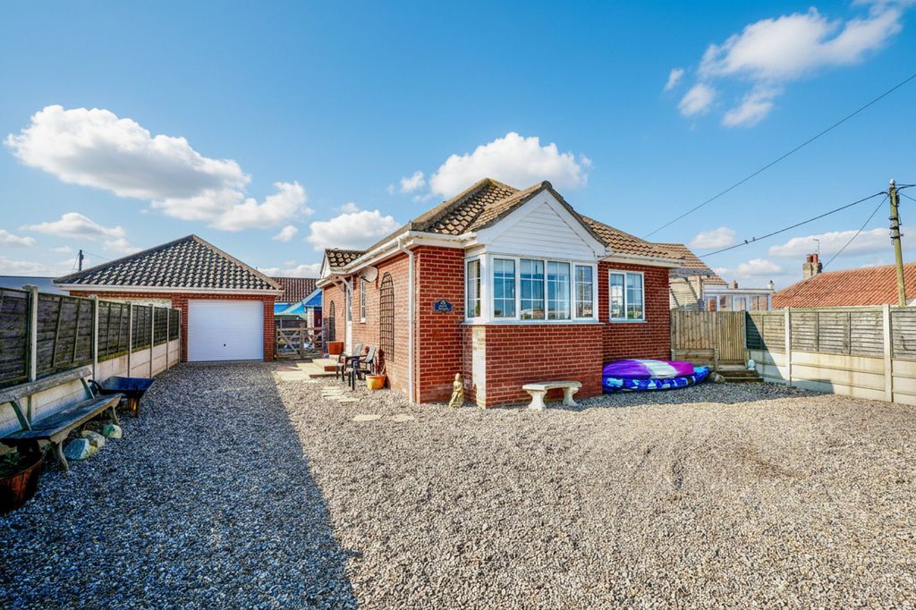 Property photo 1 of 25