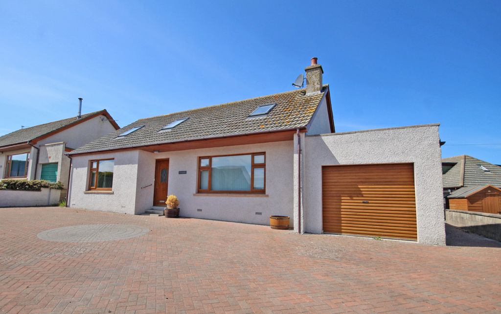 Property photo 1 of 31