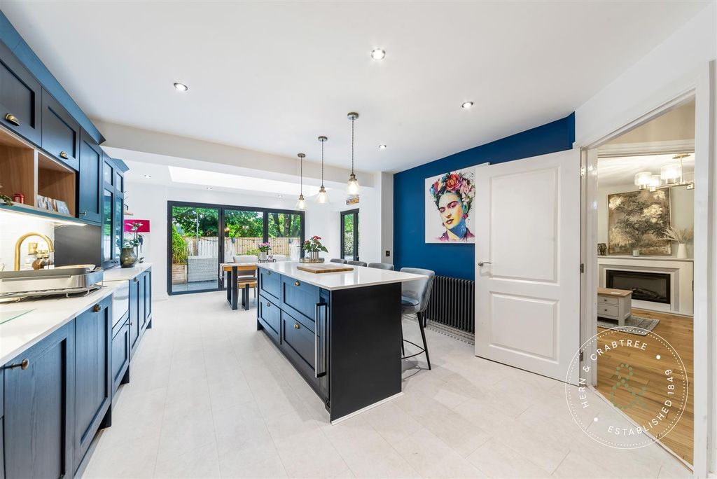 Property photo 2 of 37 Trem-Yr-Afon-22.Jpg