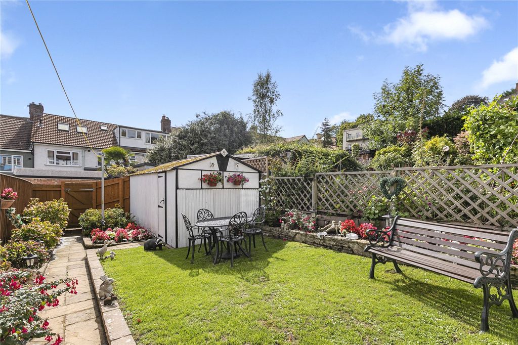 Property photo 3 of 18 Picture No. 12