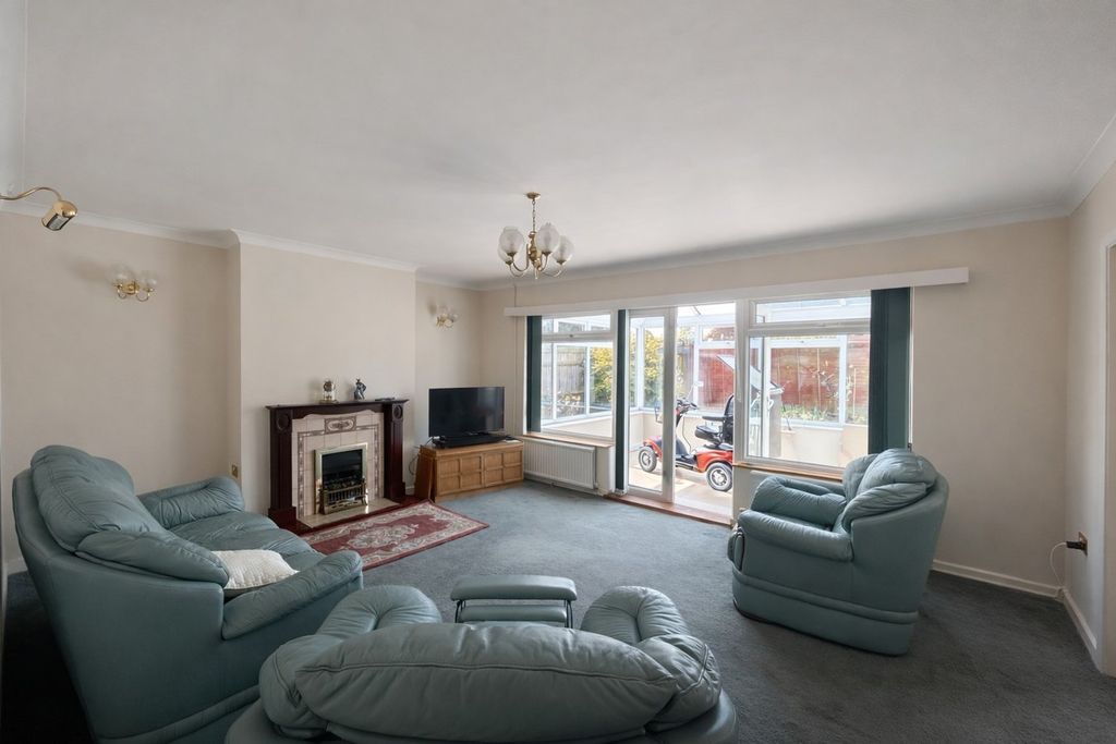 Property photo 3 of 15