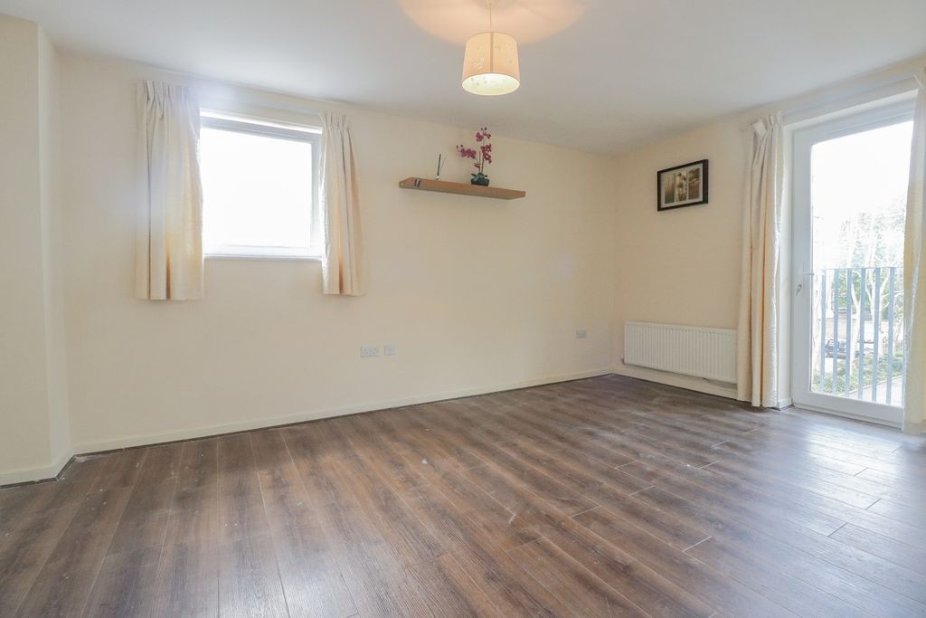 Property photo 3 of 7 1-Img_8146