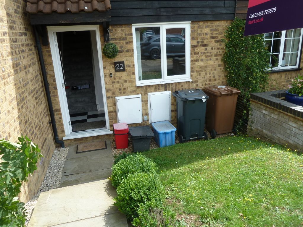 Property photo 1 of 5