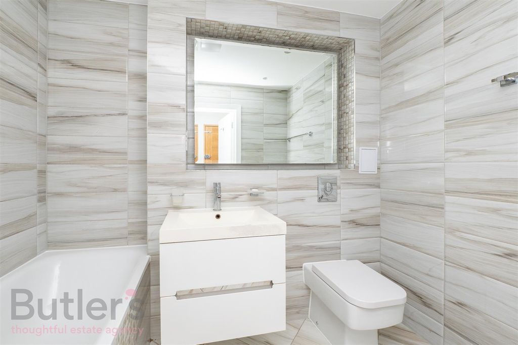 Property photo 2 of 9 Cr-009_Wm.Jpg