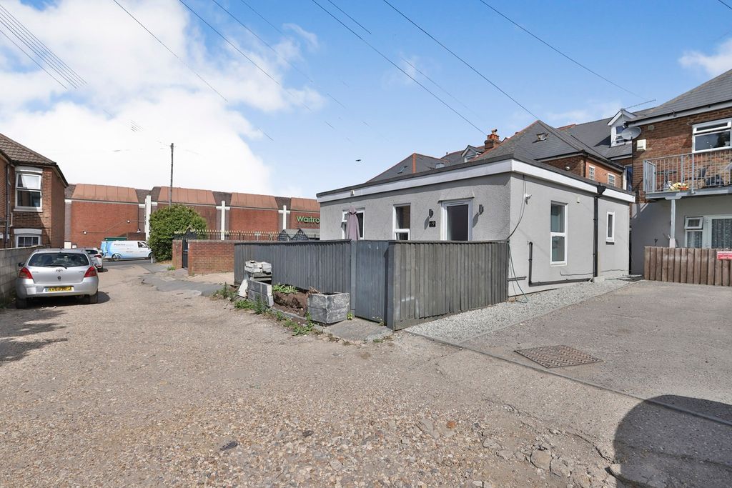 Property photo 1 of 10 Pbox-Img.Jpg