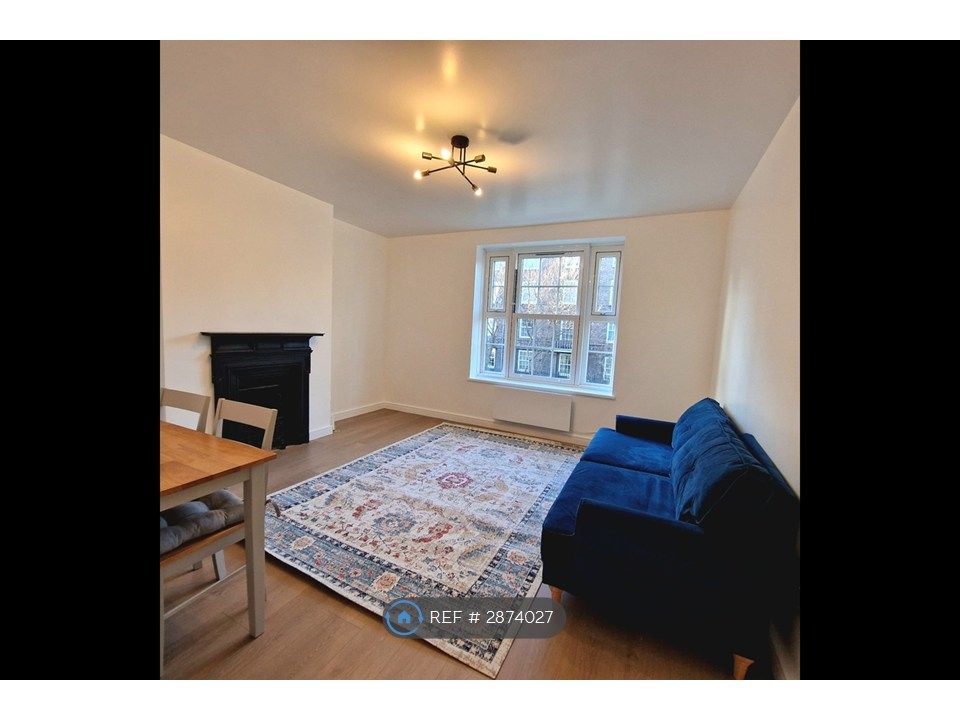 Property photo 2 of 11 Living Room 2