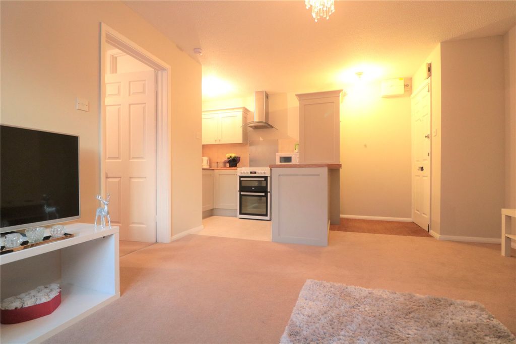 Property photo 2 of 5 Picture No. 21