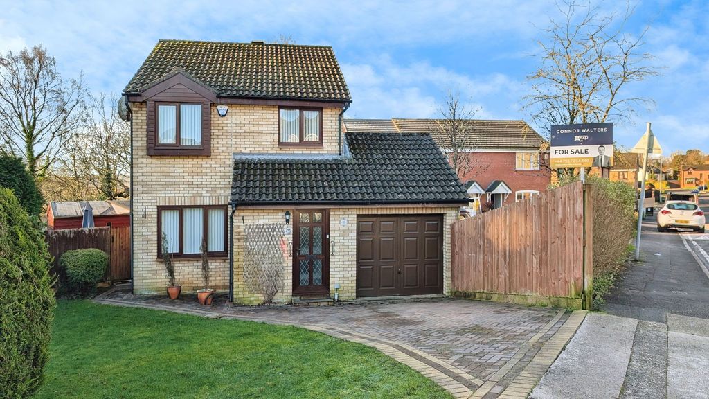 Property photo 1 of 23