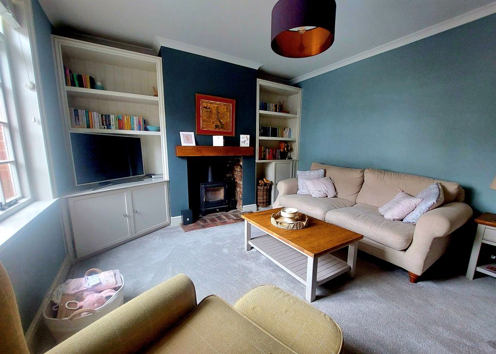 Property photo 2 of 7