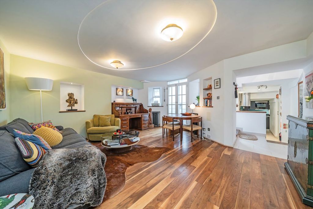 Property photo 2 of 7