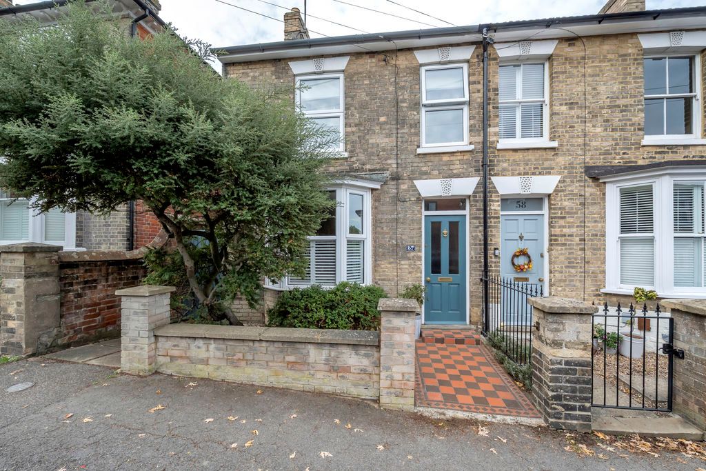 Property photo 1 of 10 Front