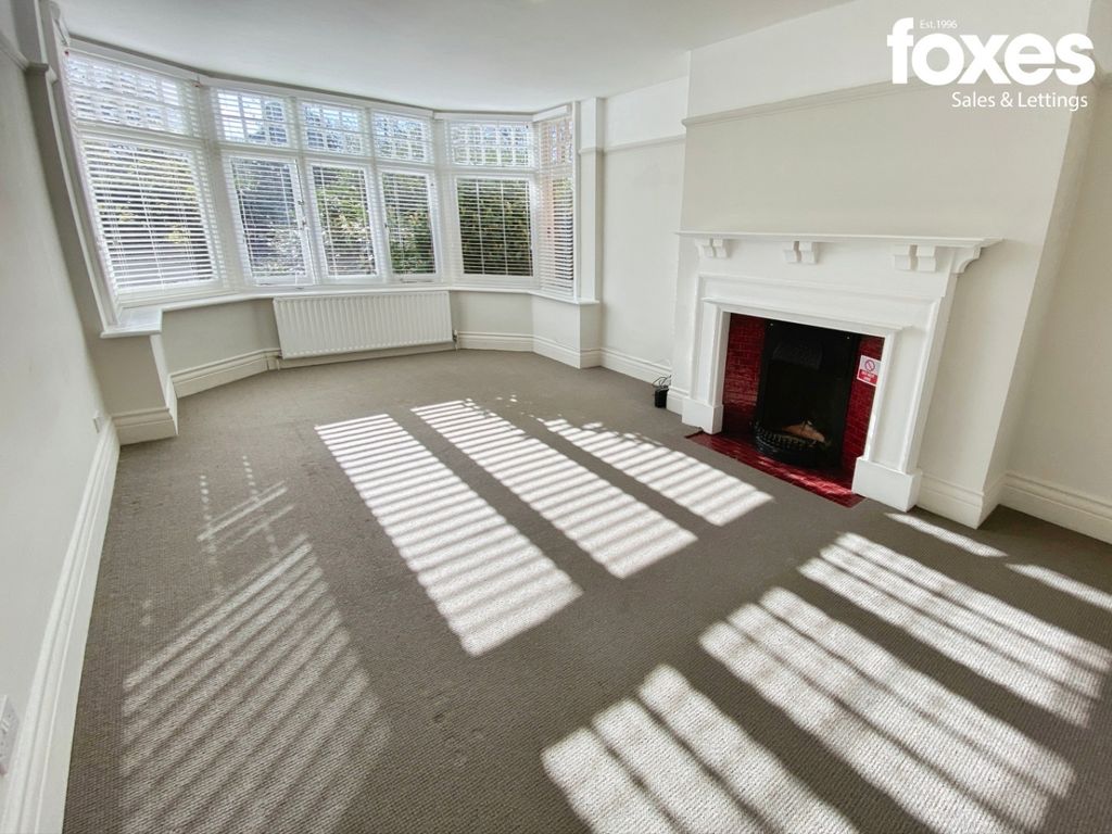 Property photo 3 of 17 4896972