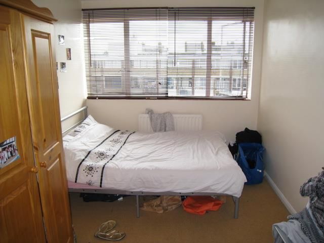 Property photo 1 of 9 Bedroom One (2).Jpg