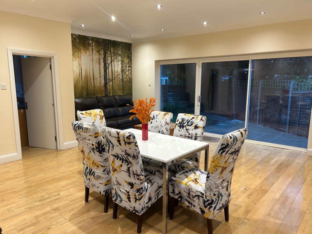 Property photo 1 of 17 Photo 2