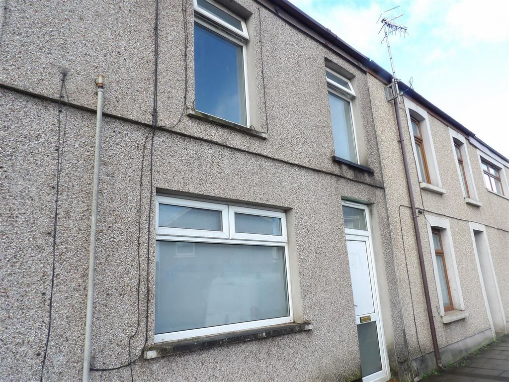 Property photo 1 of 6 Front Ysguthan.Jpg