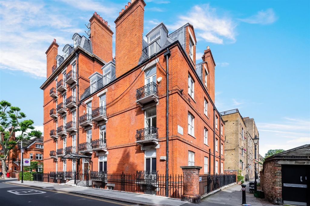 Property photo 3 of 10 Drayton Gardens, 59, 1A- (12).Jpg