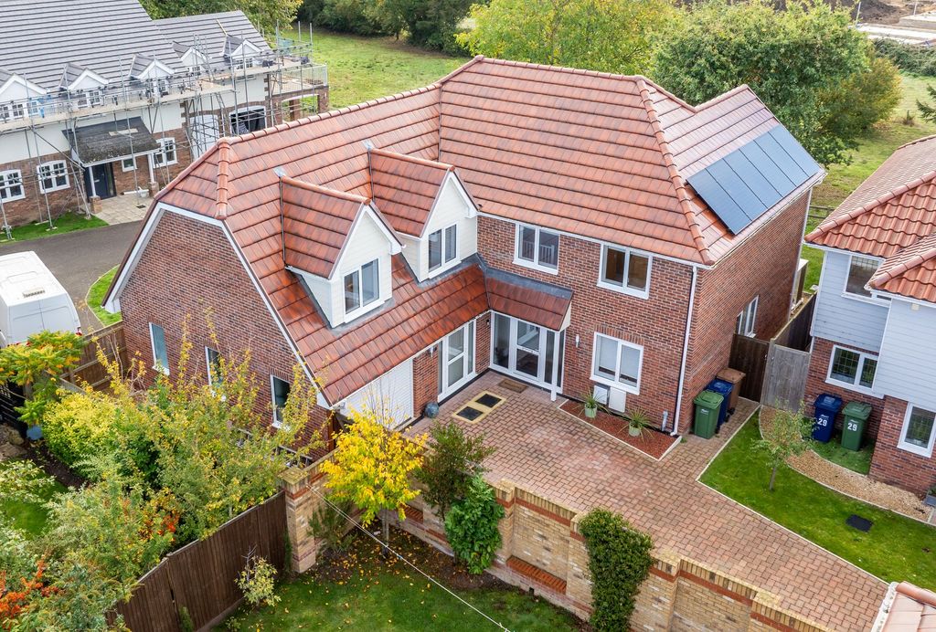 Property photo 2 of 53