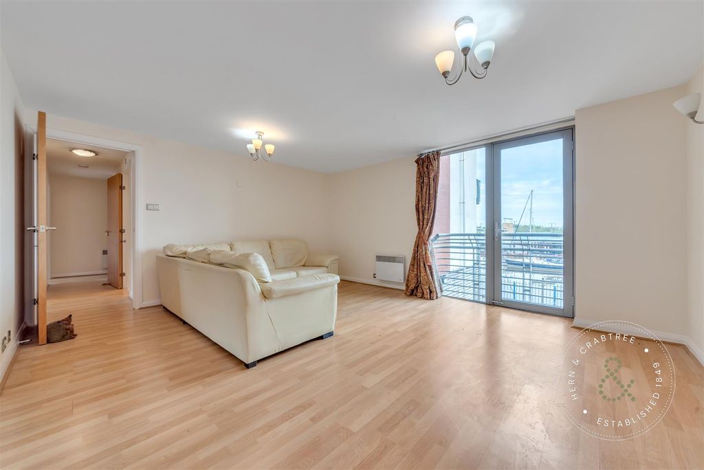 Property photo 3 of 21 Ty-Devonia-12.Jpg