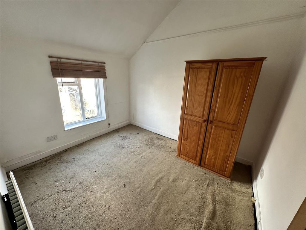 Property photo 2 of 7 Bright Bedroom With Classic Wood Wardrobe...